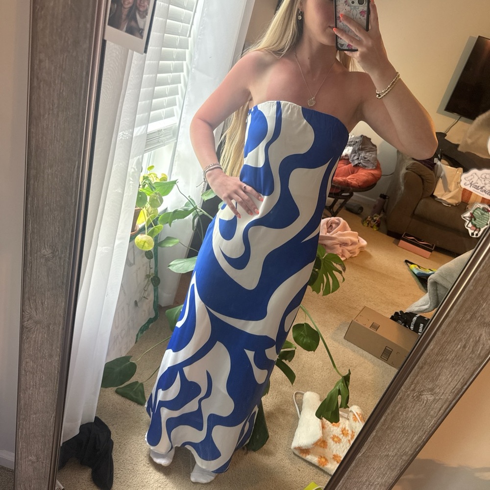 SNDYs dress size 4